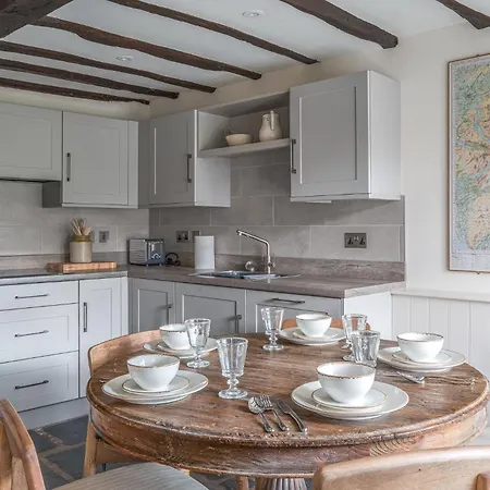 Scarr Head Cottage, Detached Stone Near Coniston, District